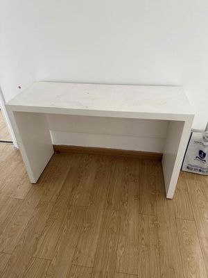 Bàn văn phòng. Mua bán Bàn ghế tại Quận Tân Bình Tp Hồ Chí Minh được đăng bởi Bùi Văn Vinh