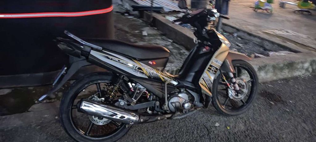 Мопед Yamaha Taurus 115cc, золотистый