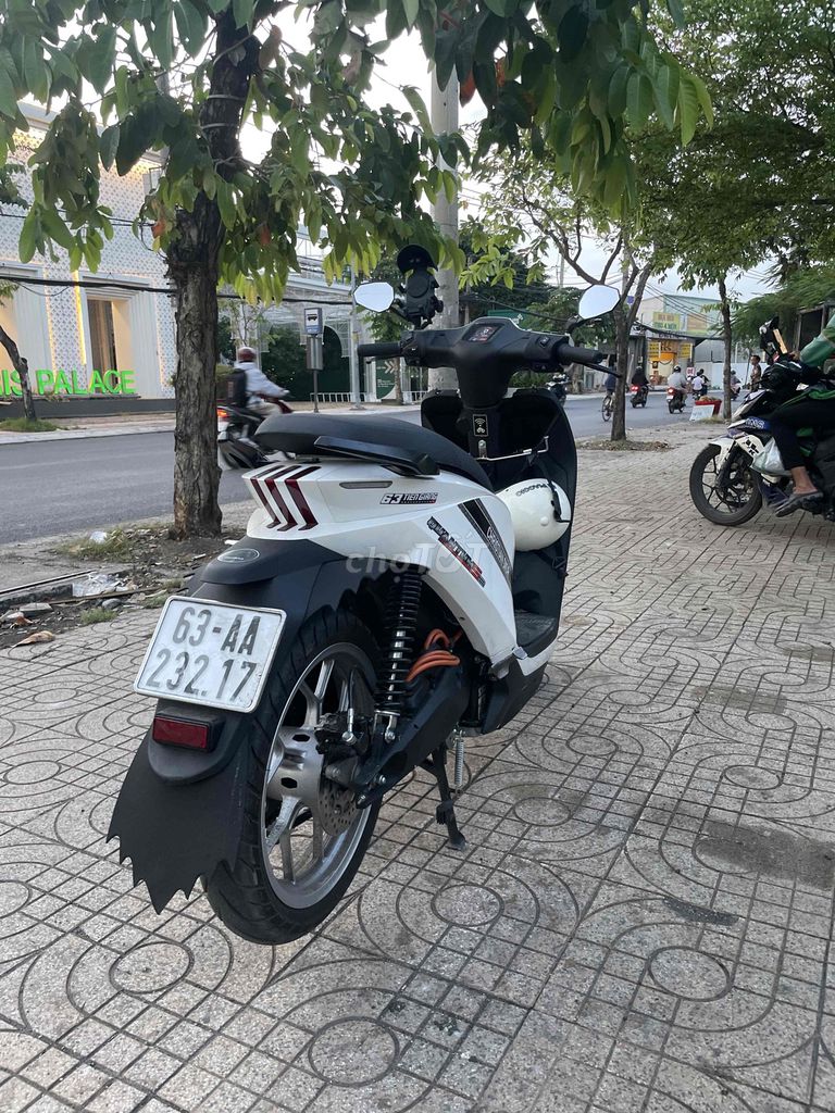 Datbike QuantumS2 Trắng ngọc trai. Mua bán Xe điện tại Quận Tân Phú Tp Hồ Chí Minh được đăng bởi Khoa Trương Xe điện hình 2