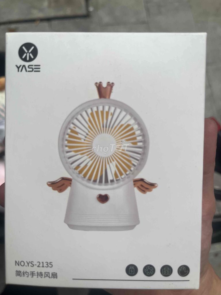 Pass quạt để bàn mini mới nguyên. Mua bán Quạt tại Quận Thanh Xuân Hà Nội được đăng bởi Lưu Phúc Đạt hình 1