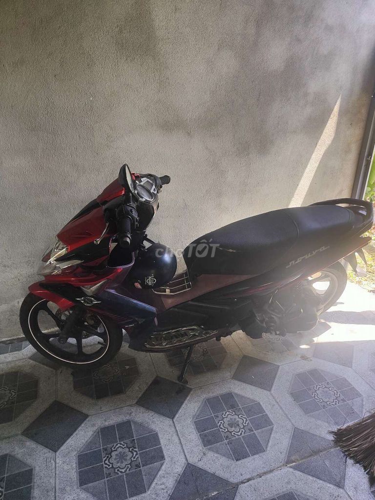 Yamaha Nouvo 5 Красный