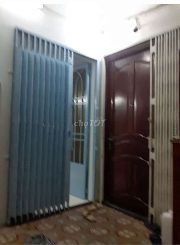 КВАРТИРА CC НА 3-М ЭТАЖЕ DTSD: 10 М² С СОБСТВЕННЫМ РОЗОВЫМ ЧЕРДАКОМ