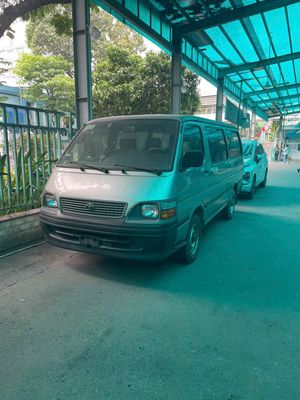 Toyota Hiace 2008 - 100000 km. Mua bán Ô tô tại Quận 1 Tp Hồ Chí Minh được đăng bởi Nguyễn Ba Vương