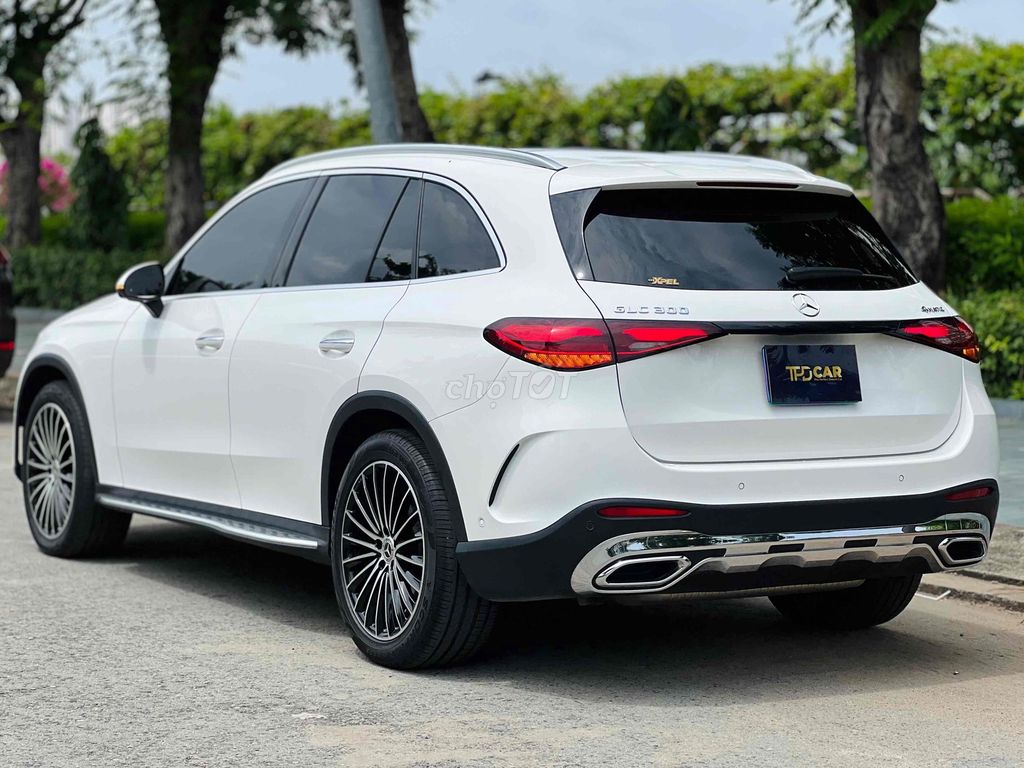 Mercedes Benz GLC300 4Matic 2023 Lướt Nhẹ. Mua bán Ô tô tại Quận Bình Tân Tp Hồ Chí Minh được đăng bởi Hoàng Thọ hình 8