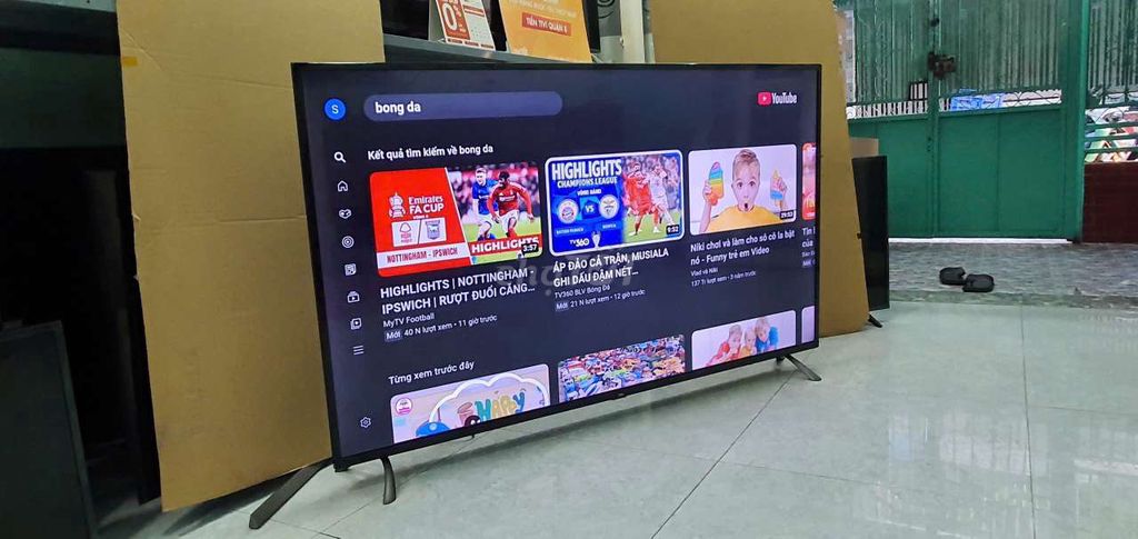 Smart Tivi 65 inch siêu khủng màn 4K siêu nét