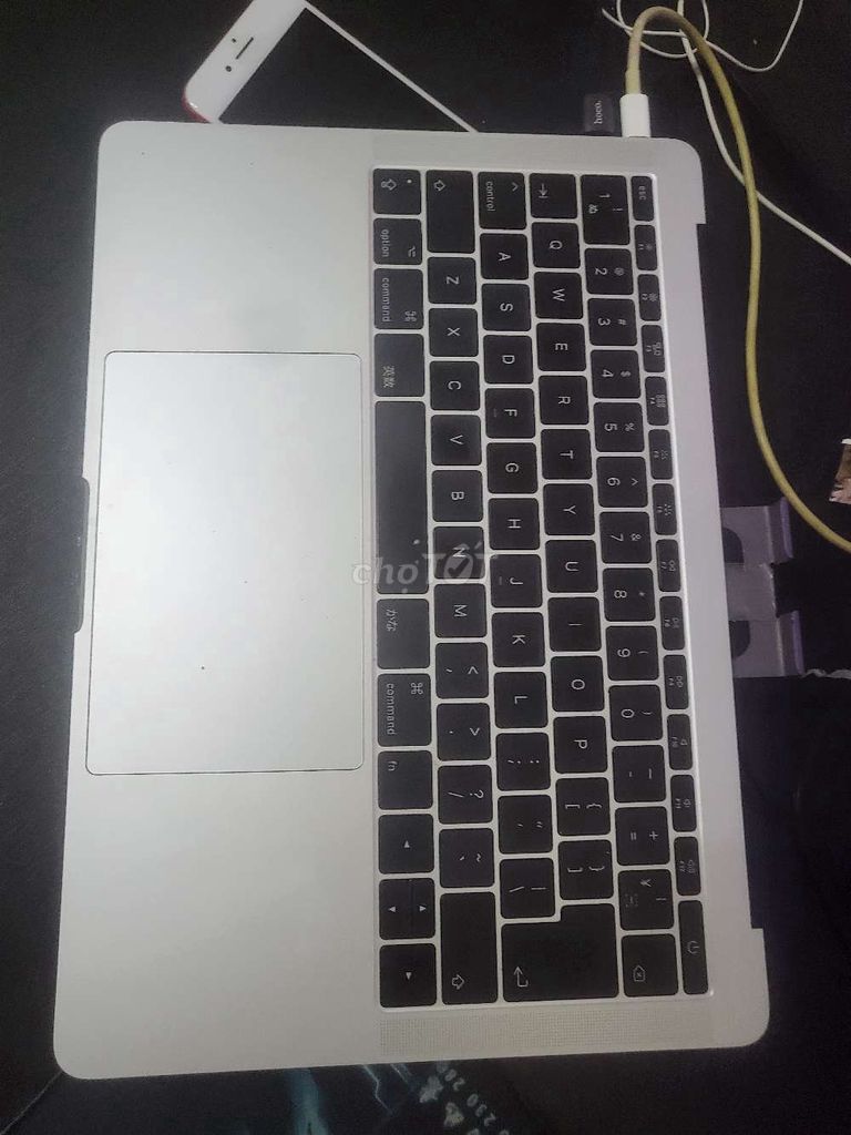 MÂM MacBook Pro i5 8GB/121GB Bạc Like New. Mua bán Laptop tại Quận 12 Tp Hồ Chí Minh được đăng bởi hoàng tuấn hình 1