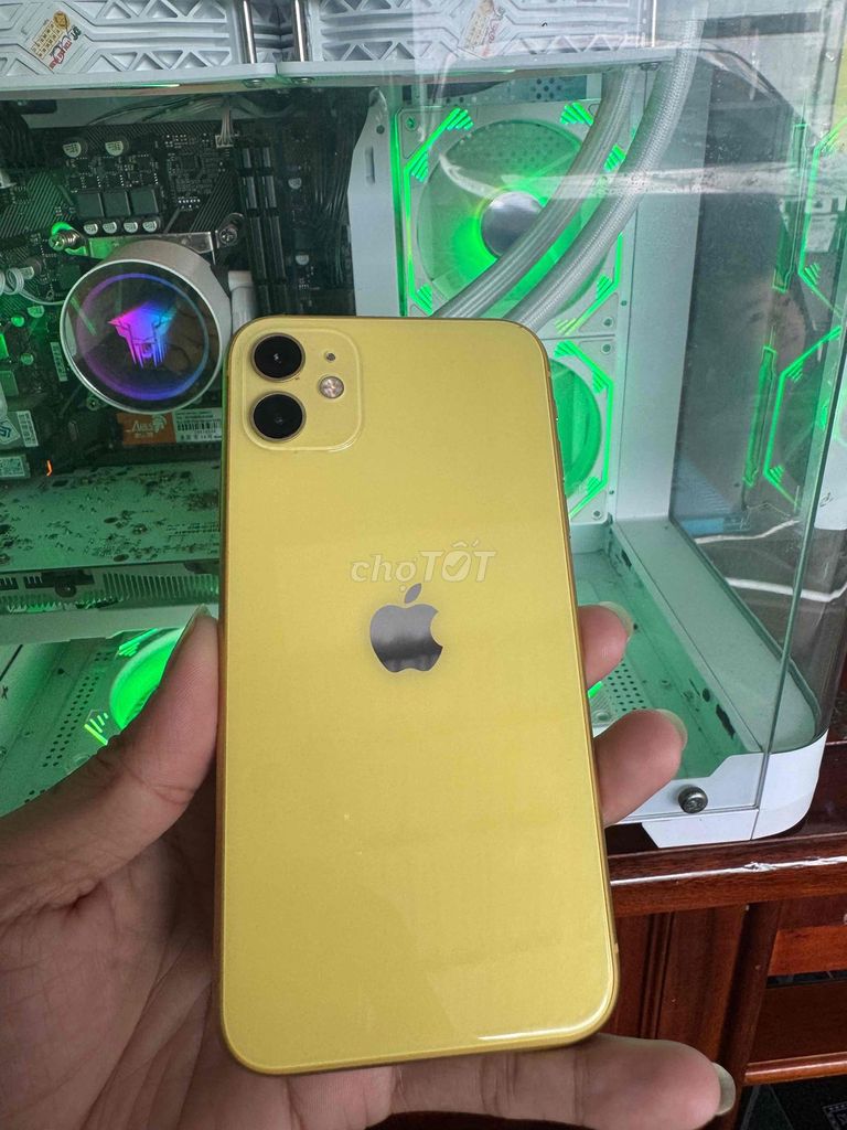 iPhone 11 128GB Vàng 100%. Mua bán Điện thoại tại Thị xã Long Mỹ Hậu Giang được đăng bởi Amita T hình 1