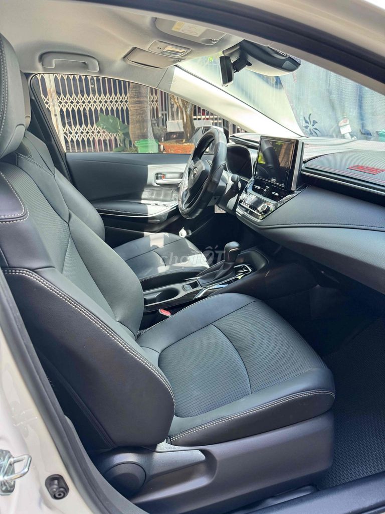 Toyota Corolla Altis 2025 1.8V - 4200 km nhập khâu. Mua bán Ô tô tại Quận Ngũ Hành Sơn Đà Nẵng được đăng bởi Vinh hình 8