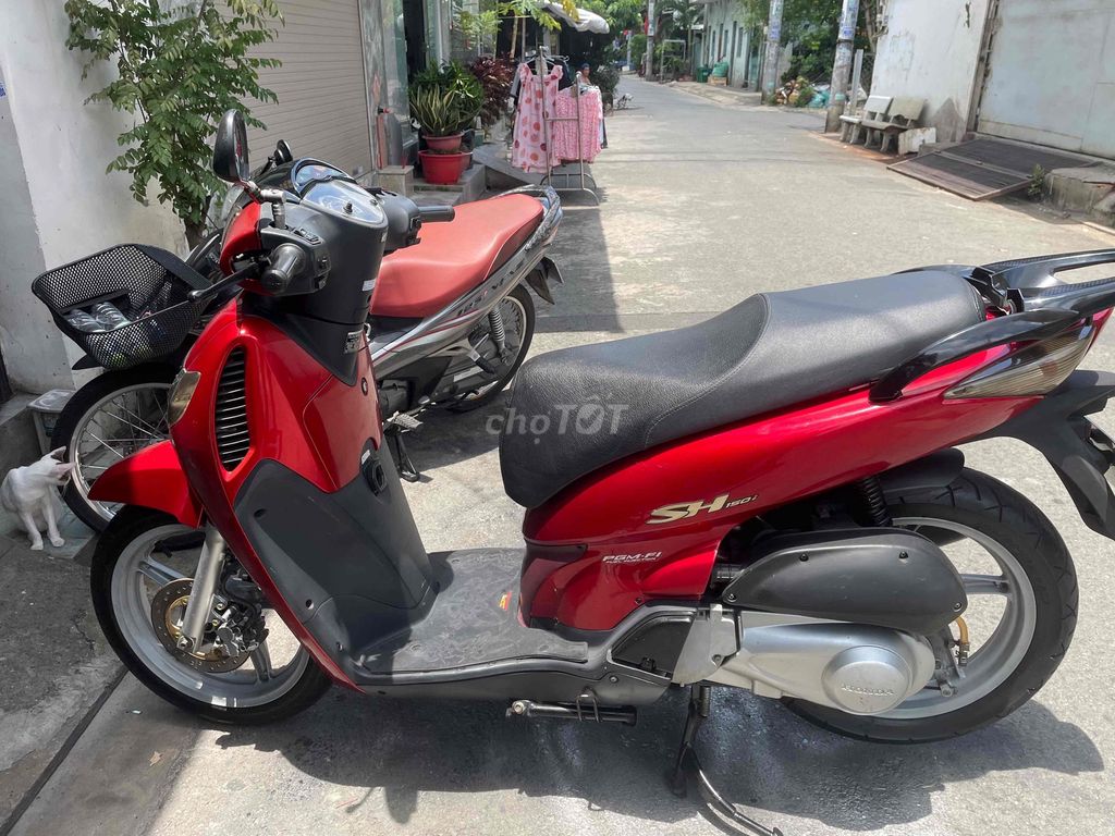 Хонда SH 2006 красная