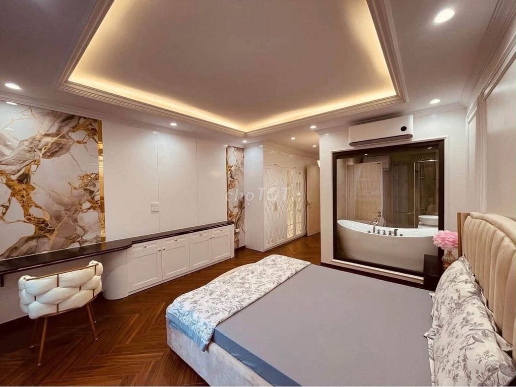 Новый красивый дом 50м² х 6 этажей с лифтом на улице Дай Ты