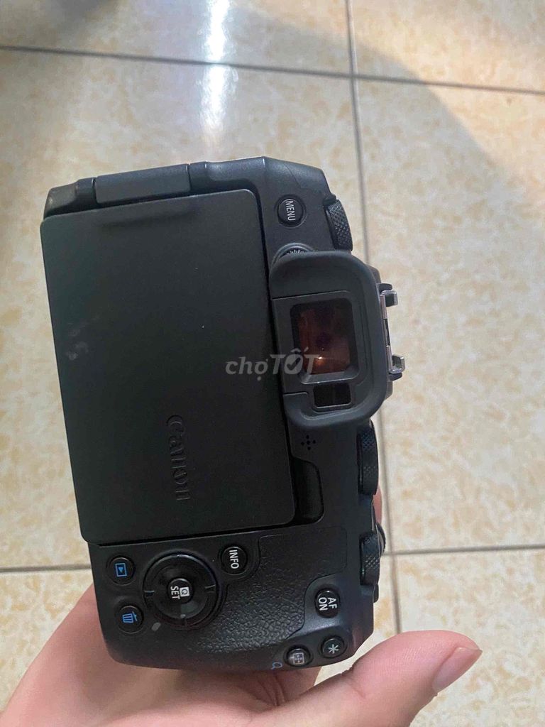 Máy ảnh Canon EOS RP Full-frame Đen. Mua bán Máy ảnh, Máy quay tại Huyện Phú Vang Thừa Thiên Huế được đăng bởi Đồng Hỷ hình 1