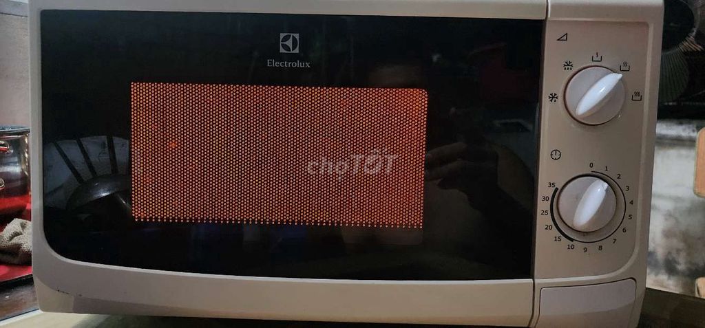 Lò vi sóng Electrolux Trắng,bếp từ shap. Mua bán Bếp, lò, đồ điện nhà bếp tại Quận Đống Đa Hà Nội được đăng bởi manh cương hình 1