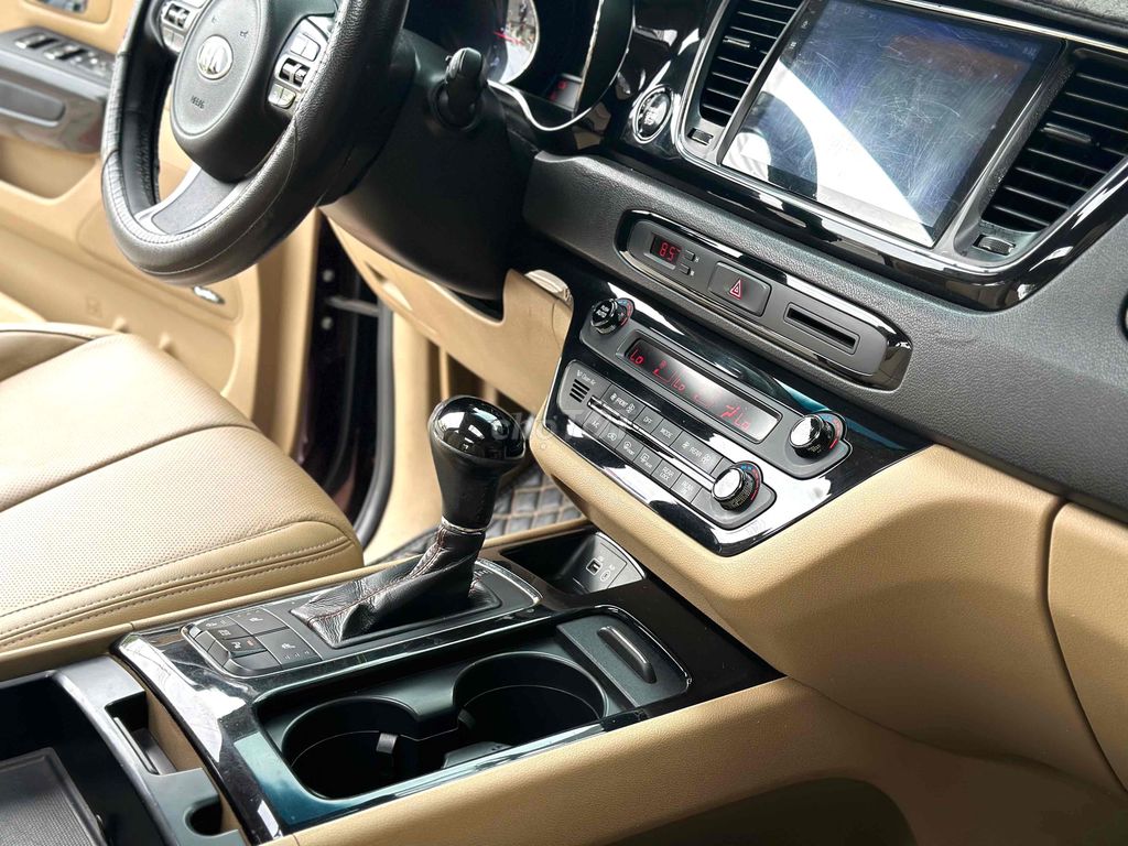 Kia Sedona 2016 - 2018 bản full máy dầu xe zin a-z. Mua bán Ô tô tại Huyện Hóc Môn Tp Hồ Chí Minh được đăng bởi Quân Showroom Auto888 hình 9
