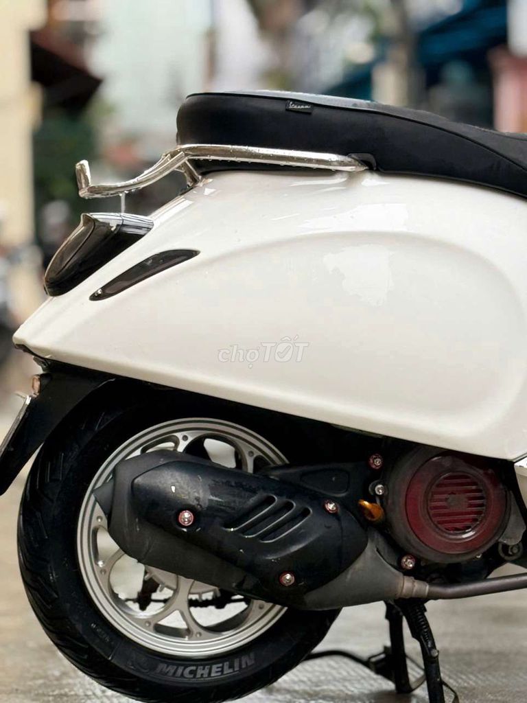 Piaggio Vespa Sprint 2018 Trắng 10000 km. Mua bán Xe máy tại Quận Bình Thạnh Tp Hồ Chí Minh được đăng bởi nguyen hien hình 8