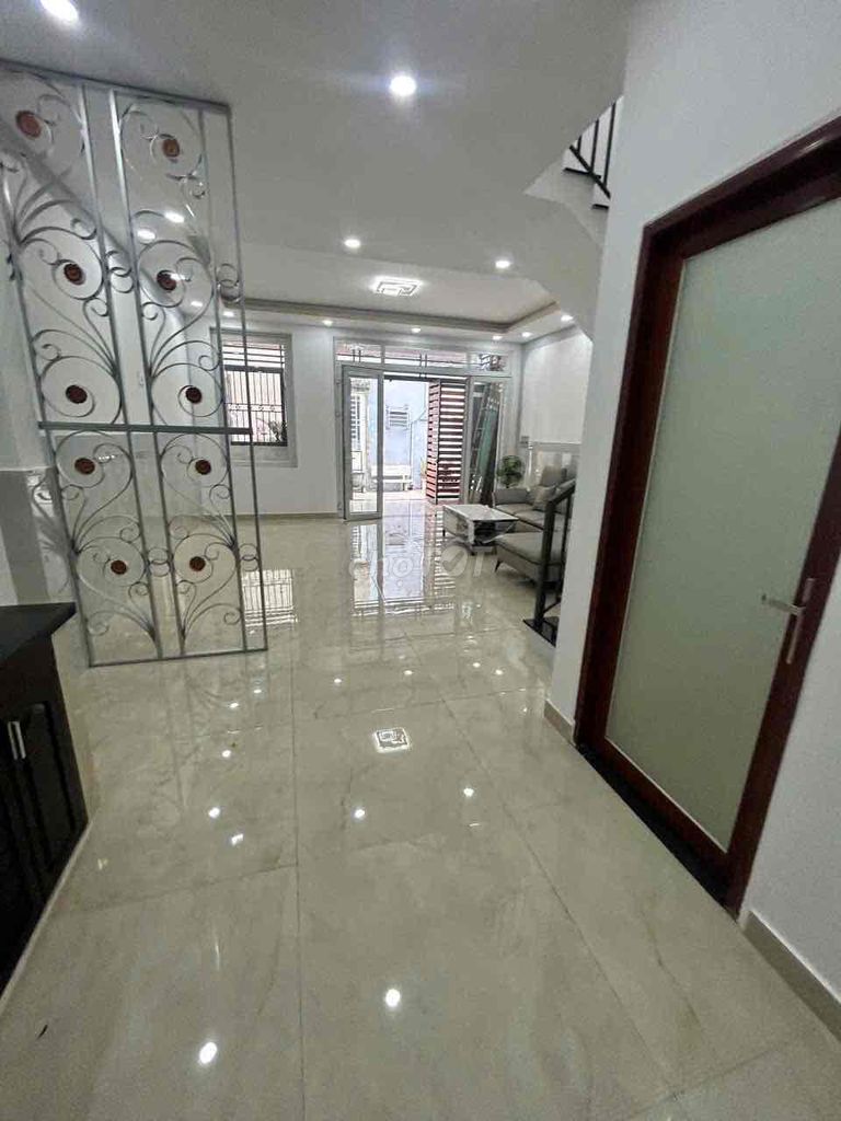 Аренда · 3 комн. · 75 м² · Quận Bình Tân, ул. Đường Lê Văn Quới