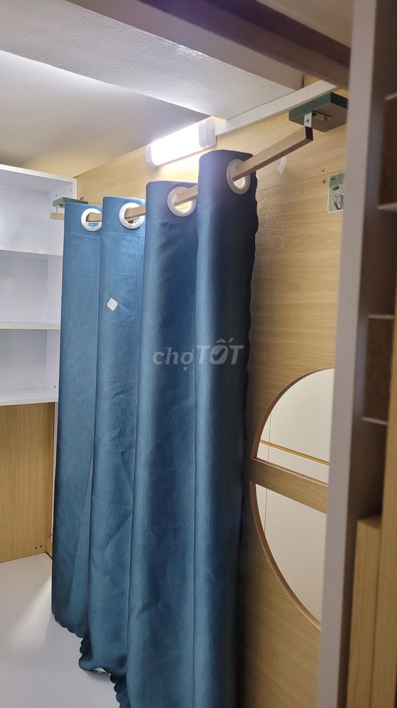 Слипбоксы у университетов Бах Кinh Xay и Открытого университета