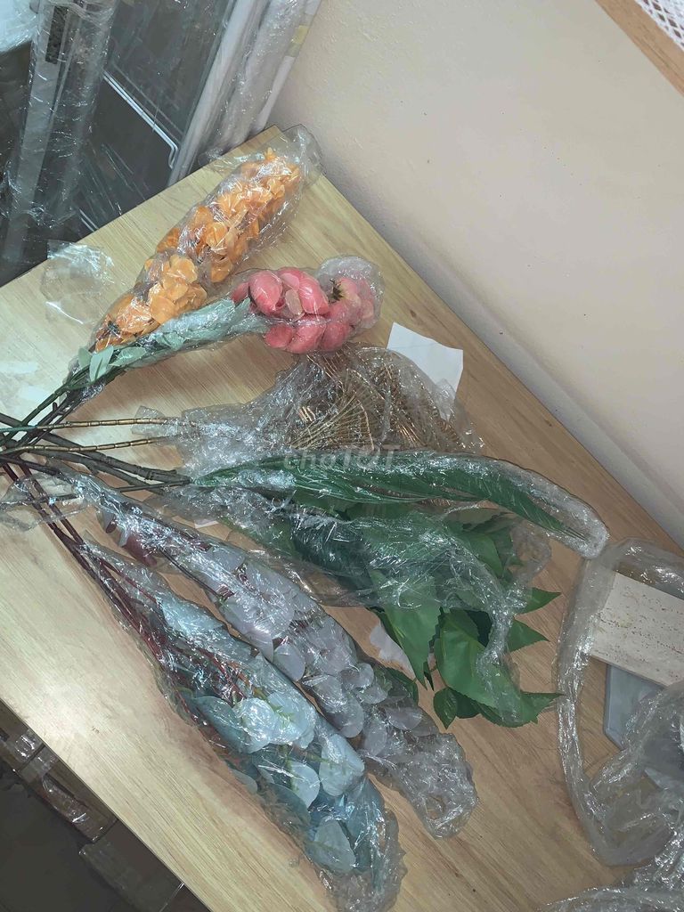 Hoa giả trang trí studio. Mua bán Cây cảnh, đồ trang trí tại Quận Ba Đình Hà Nội được đăng bởi Windy Vu hình 1
