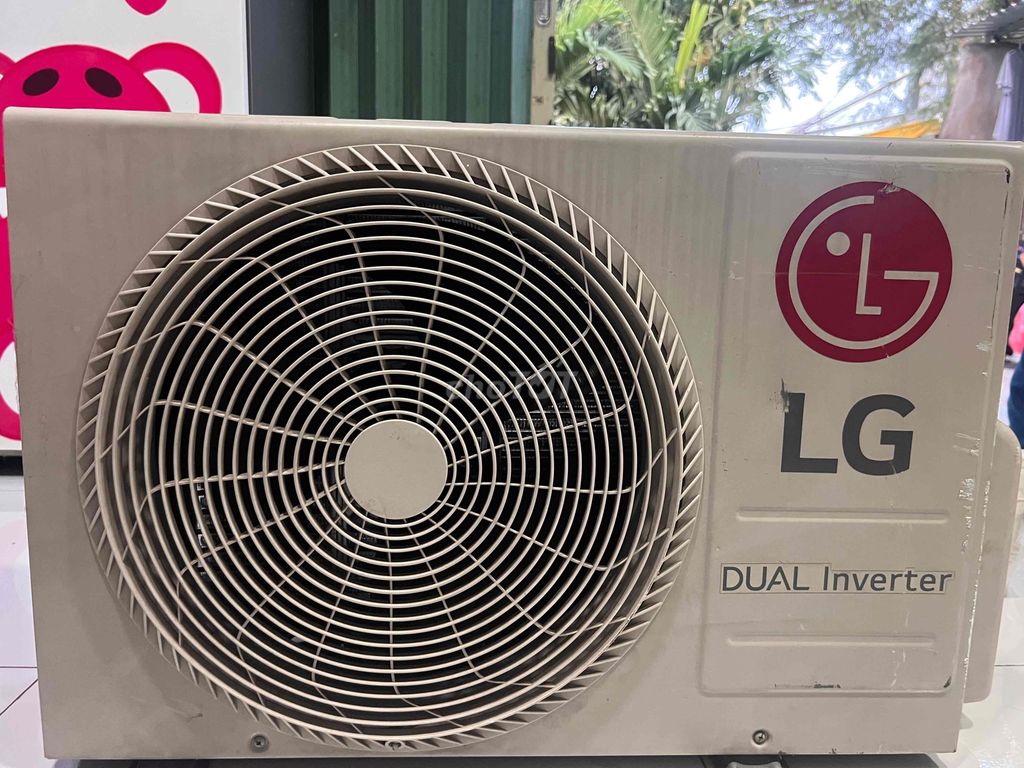 Máy Lạnh LG Trắng1HP inveter