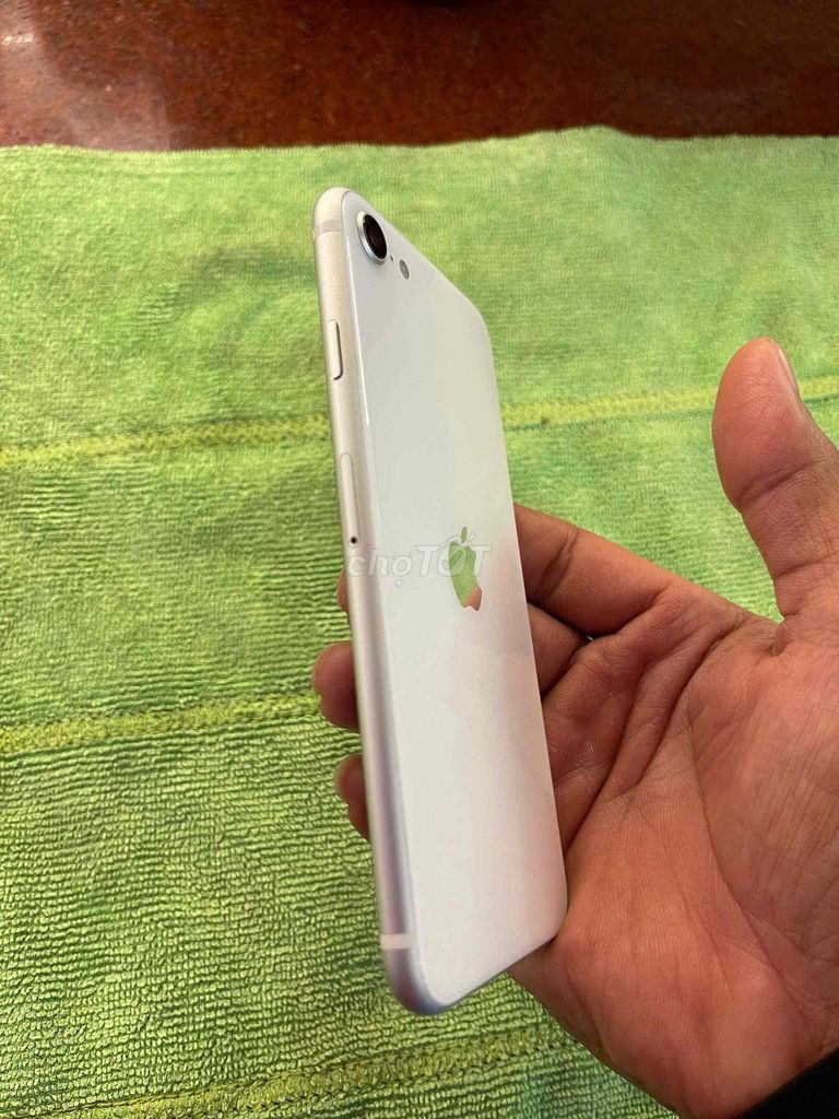 bán iphone SE 2020/64G. Mua bán Điện thoại tại Quận Gò Vấp Tp Hồ Chí Minh được đăng bởi Nghe Nhìn hình 3