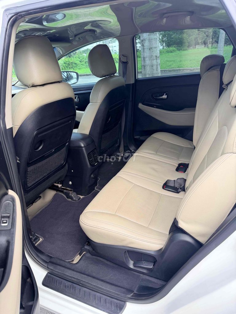 Kia Rondo 2017 2.0 MT xe gd 1 chủ cực zin đẹp rẻ. Mua bán Ô tô tại Thành phố Thuận An Bình Dương được đăng bởi Kim Nam Auto Tom  hình 14