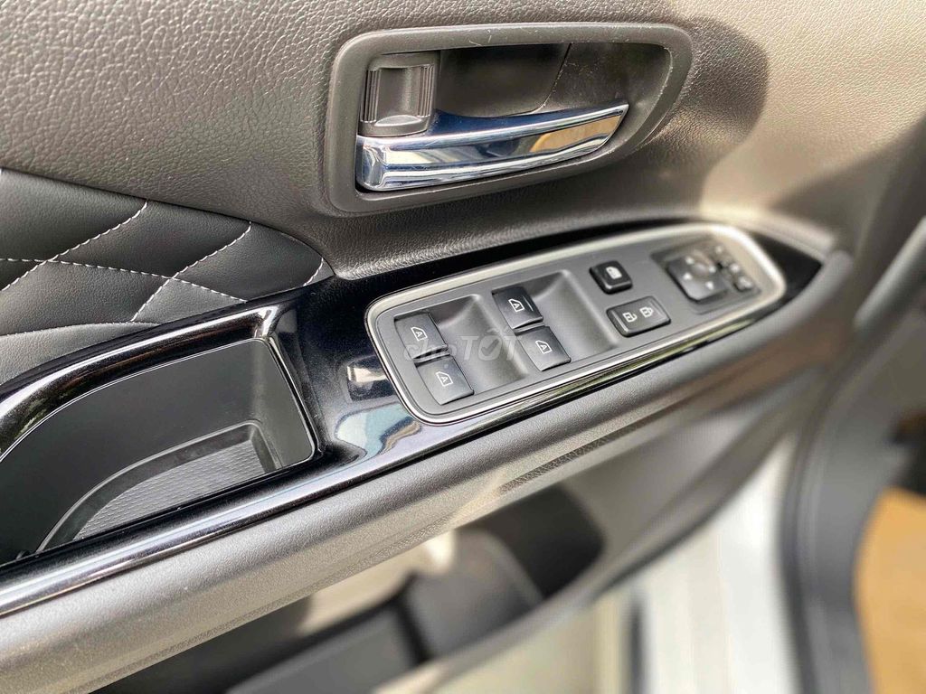 Mitsubishi Outlander 2022 Premium - 26000km. Mua bán Ô tô tại Quận 7 Tp Hồ Chí Minh được đăng bởi Phương Tùng hình 12