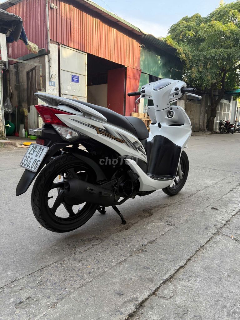 VISION MÀU TRẮNG 2012 CÒN RẤT MỚI. Mua bán Xe máy tại Quận Cầu Giấy Hà Nội được đăng bởi E Hoà hình 3