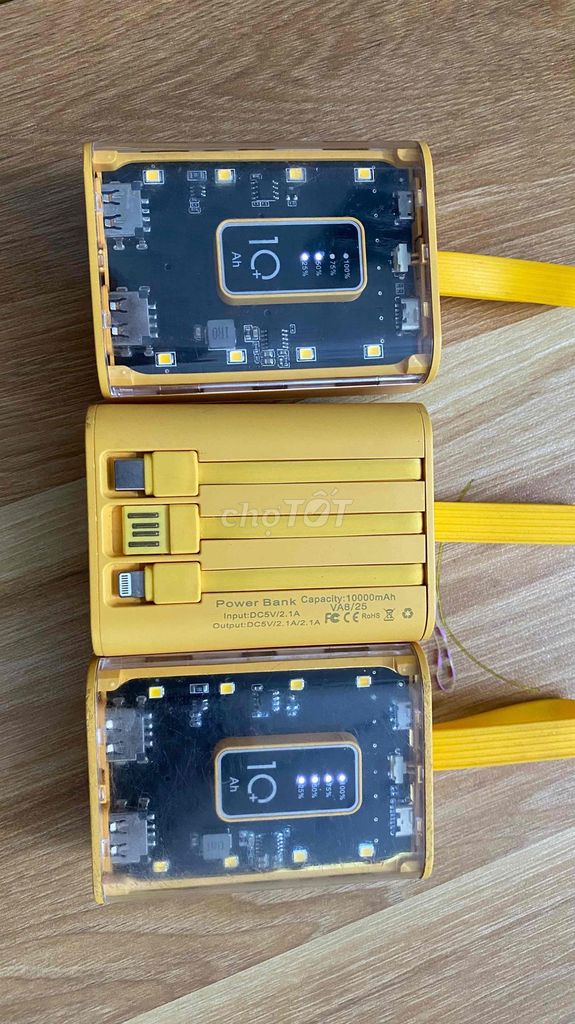 Sạc dự phòng 10000 mAh có dây sạc sẵn. Mua bán Phụ kiện (Màn hình, Chuột...) tại Huyện Văn Lâm Hưng Yên được đăng bởi thái Sơn hình 1