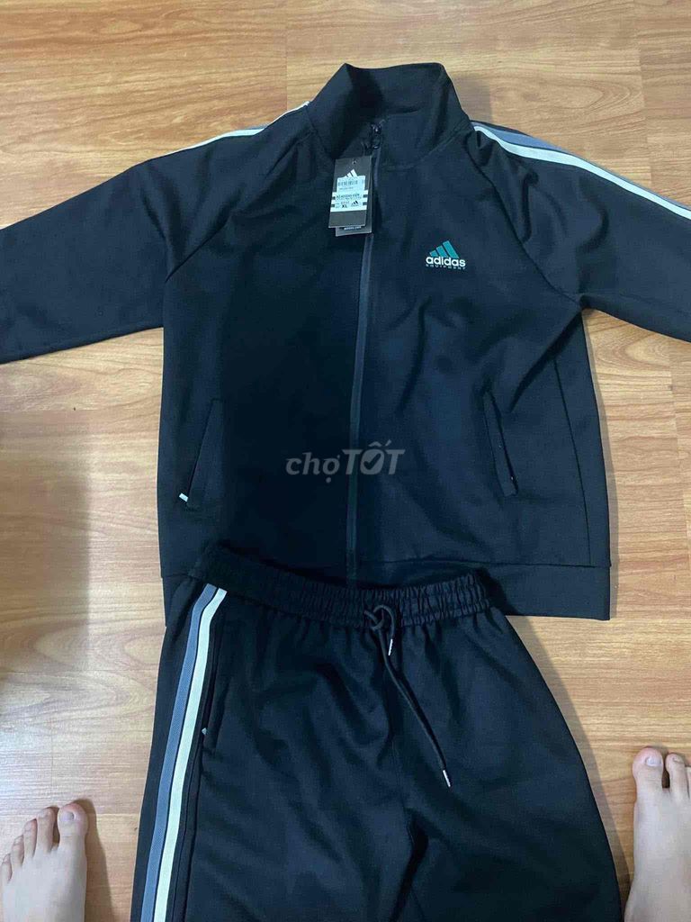 Bán lại cái bộ aididas size xL