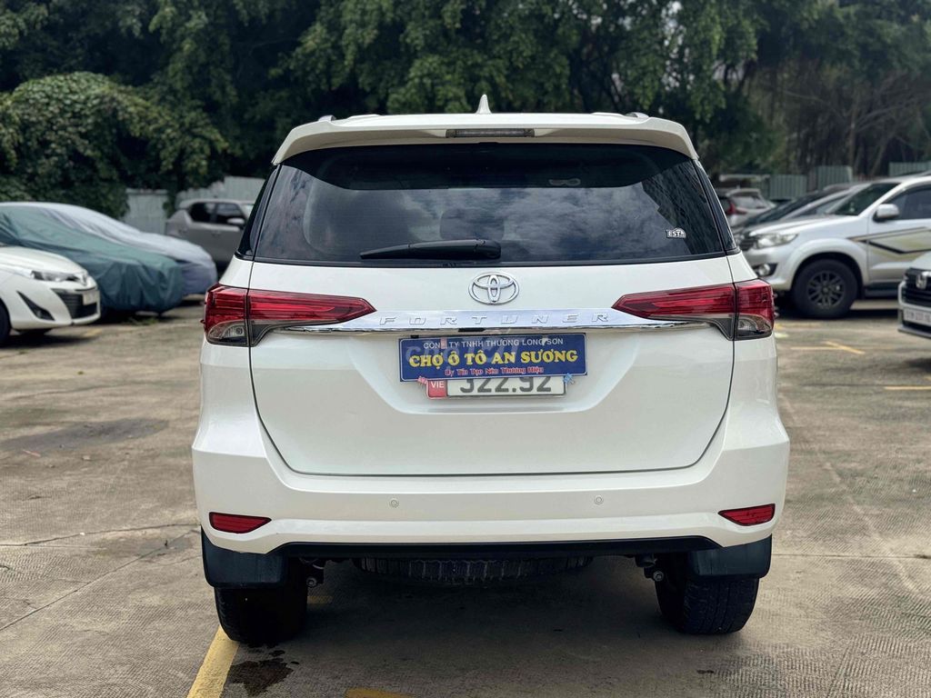 Toyota Fortuner 2019 2.7V 4x2 AT - 58000 km. Mua bán Ô tô tại Huyện Hóc Môn Tp Hồ Chí Minh được đăng bởi CHỢ Ô TÔ AN SƯƠNG hình 4
