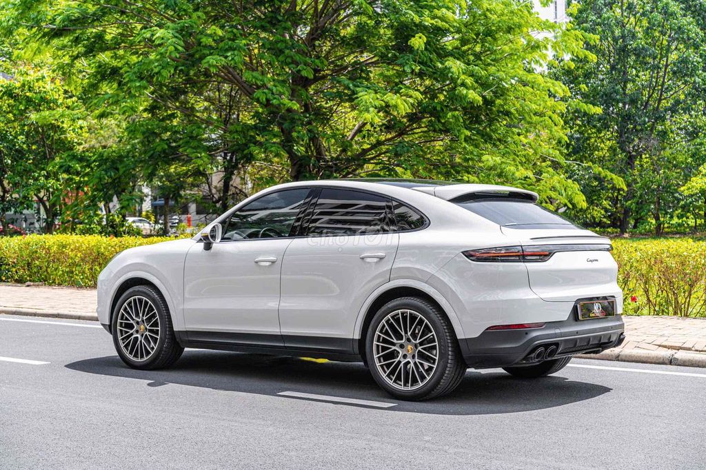 Cayenne Coupe Model 2023 màu trắng nt đỏ siêu đẹp. Mua bán Ô tô tại Quận 7 Tp Hồ Chí Minh được đăng bởi Dương Phương hình 4