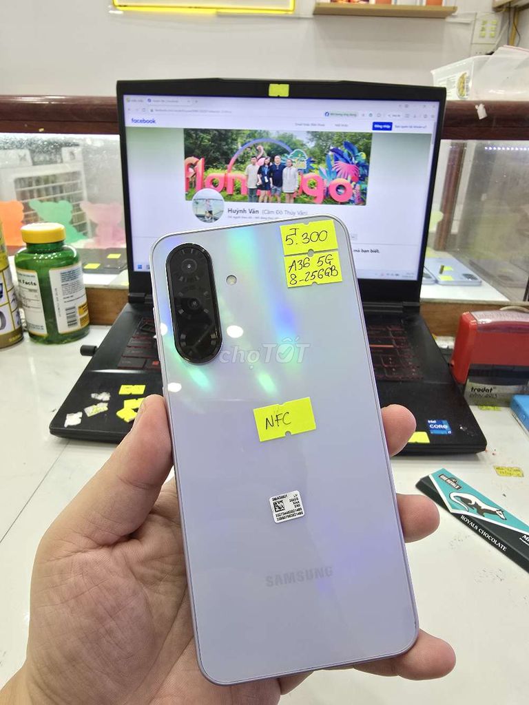 Samsung Galaxy A36 5G 256GB Trắng. Mua bán Điện thoại tại Thành phố Long Xuyên An Giang được đăng bởi Facebook Cầm Đồ Thúy Vân hình 1