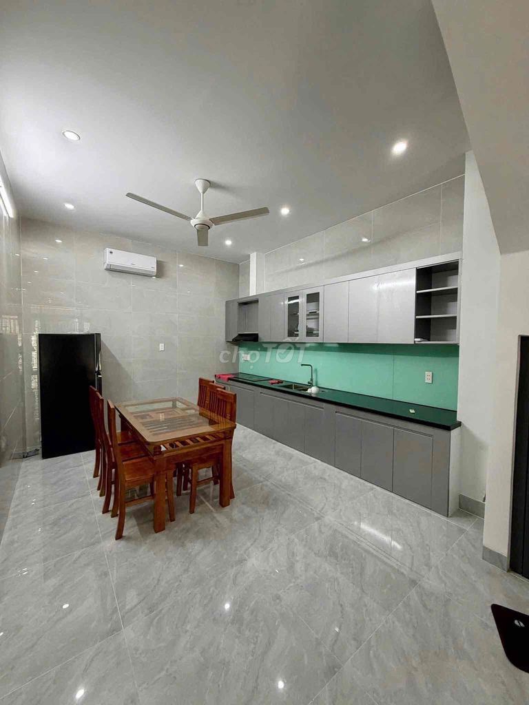Furnished 3-storey house off Nguyễn Công Hãng — photo 1