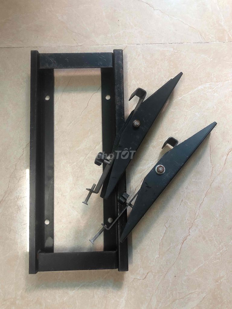 Giá treo tivi. Mua bán Nội thất, đồ gia dụng khác tại Quận Gò Vấp Tp Hồ Chí Minh được đăng bởi Tiên hình 3
