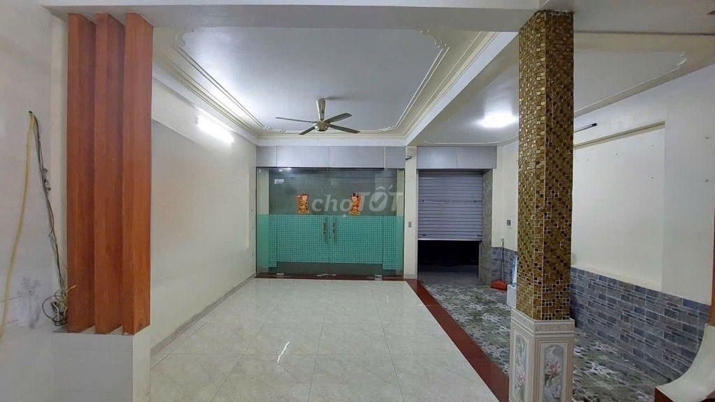 Продажа дома в Чунг Ване, 48 м², 4 этажа, 4 спальни, 8,25 миллиарда долларов