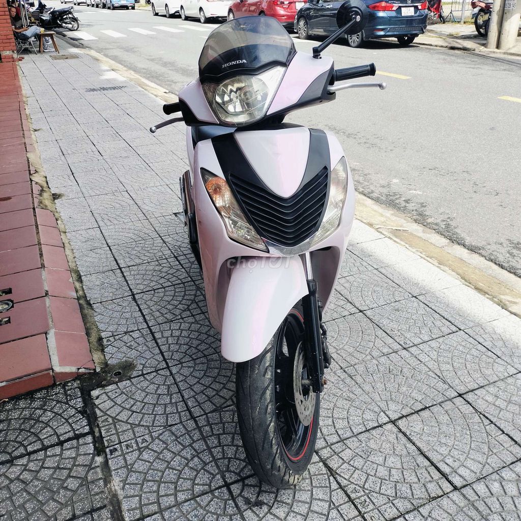 Sh Ý NHẬP CẦN BÁN. Mua bán Xe máy tại Quận Hải Châu Đà Nẵng được đăng bởi Ngôn hình 1