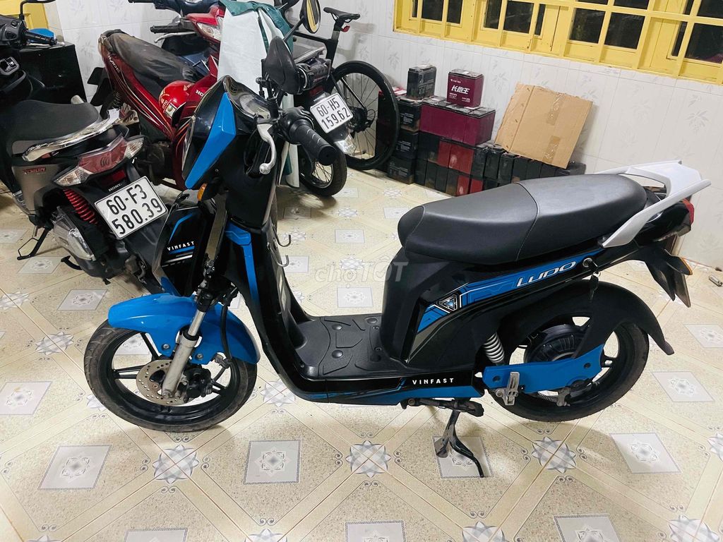 giá đó đã bao gồm pin sạc chỉ việc về là chạy. Mua bán Xe điện tại Huyện Xuân Lộc Đồng Nai được đăng bởi Quốc Toàn hình 4