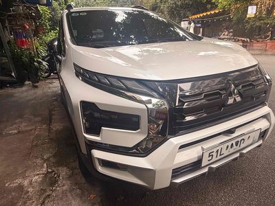 Mitsubishi Xpander Cross 2025 1.5AT Trắng 11.000km