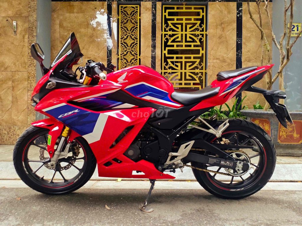 HONDA CBR 150 ABS FI cuối chót  xe lướt mới pkl. Mua bán Xe máy tại Quận Cầu Giấy Hà Nội được đăng bởi Tong motor xe may hình 5