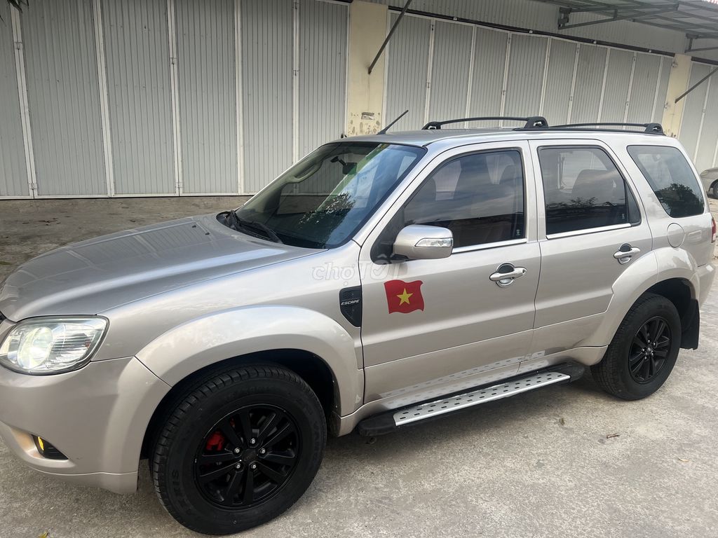 Ford Escape 2011 XLS 2.3L 4x2 AT - 140000 km