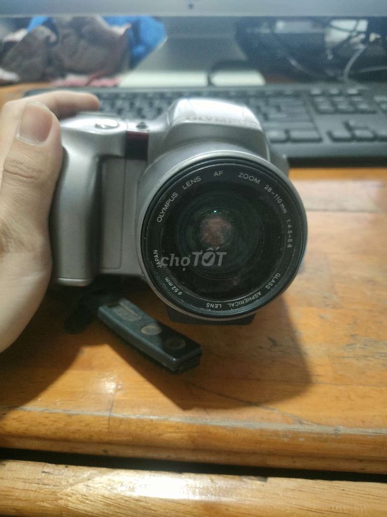 Máy ảnh kỹ thuật số Olympus màu bạc. Mua bán Máy ảnh, Máy quay tại Quận Gò Vấp Tp Hồ Chí Minh được đăng bởi do cu nk hình 1