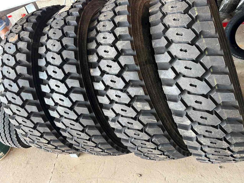 Chuyên cung cấp bán các loại vỏ đủ size xe tải. Mua bán Xe tải, xe ben tại Huyện Phú Giáo Bình Dương được đăng bởi nguyễn ngọc hường  hình 3