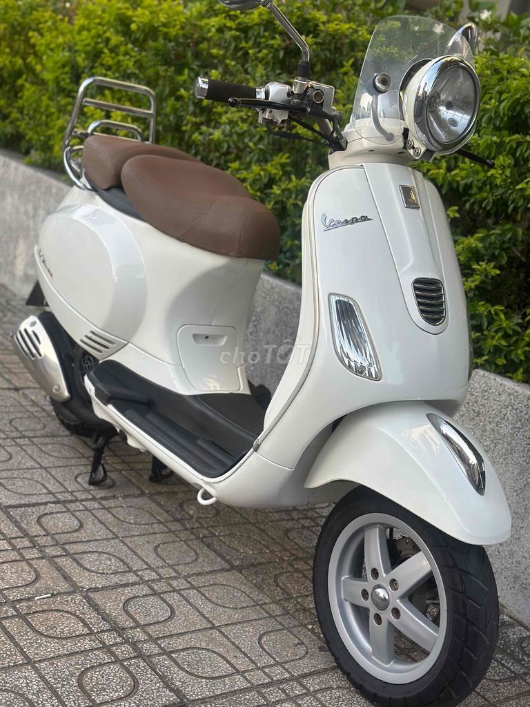 Piaggio LXV 125 3Vie 2015 Trắng. Mua bán Xe máy tại Thành phố Thủ Đức Tp Hồ Chí Minh được đăng bởi Xe Máy Sơn Thủ Đức hình 2