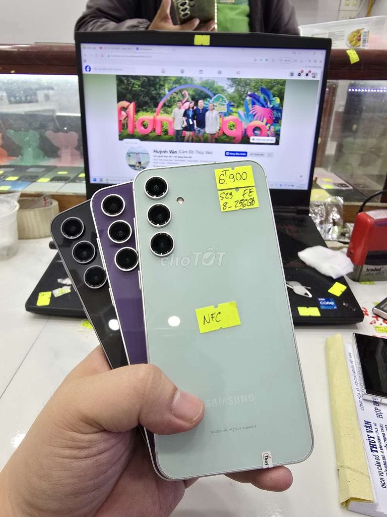 Samsung Galaxy S23 FE 5G 256GB Xám. Mua bán Điện thoại tại Thành phố Long Xuyên An Giang được đăng bởi Facebook Cầm Đồ Thúy Vân hình 1