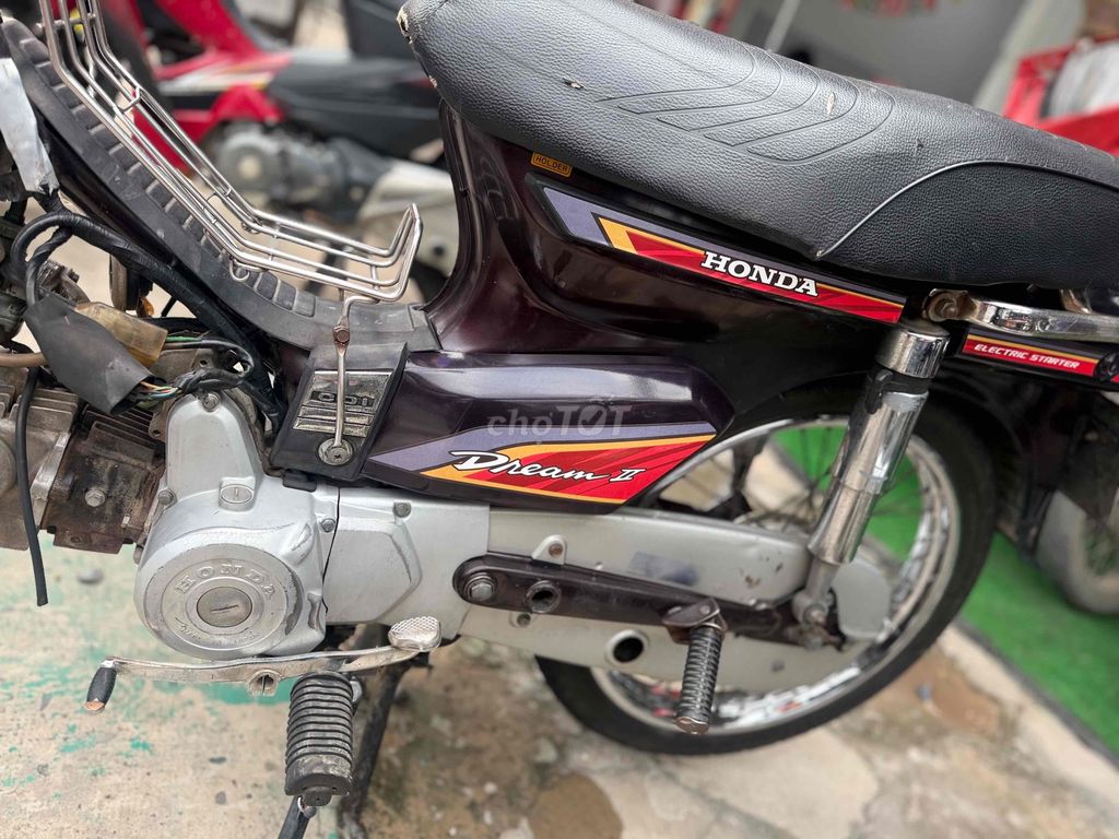 Honda Super Dream 2001 Thái Tím. Mua bán Xe máy tại Huyện Bình Chánh Tp Hồ Chí Minh được đăng bởi CH HƠN PHÁT CHUYÊN MUA BÁN XE CŨ MỚI hình 4