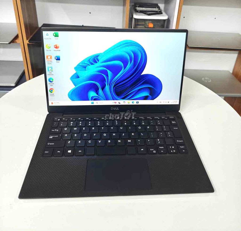 Dell XPS 9380 i7 Gen 8 13 inch 16GB/256GB Bạc. Mua bán Laptop tại Thành phố Thuận An Bình Dương được đăng bởi Vũ Xuân Thành hình 1