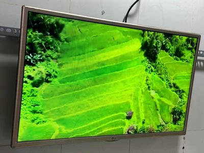 SMART TV LG 32in WIFI Internet mỏng đẹo long lanh.. Mua bán Tivi, Âm thanh tại Thành phố Thủ Đức Tp Hồ Chí Minh được đăng bởi Chiến Thắng