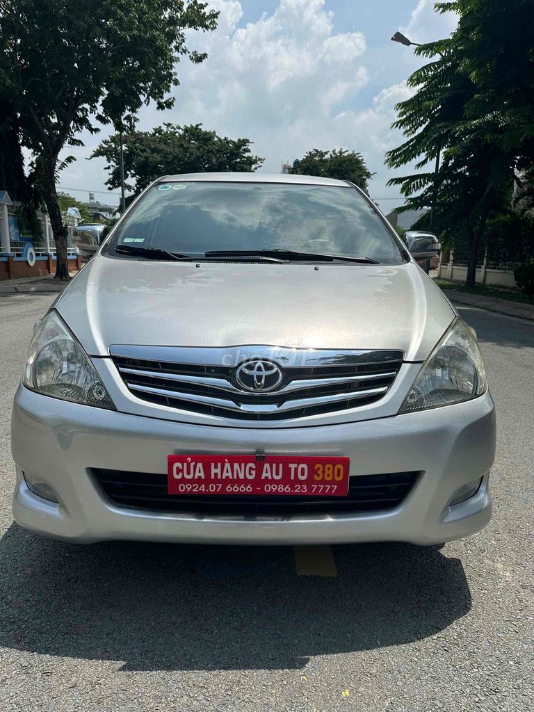 Toyota Innova 2008 V -