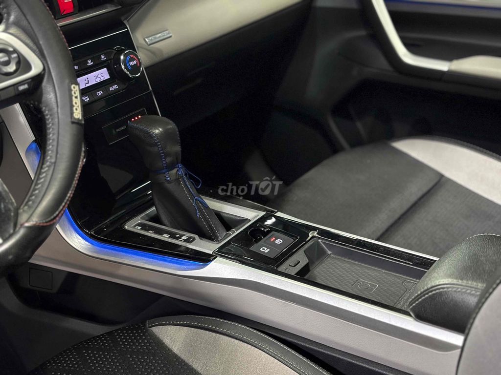 Toyota Veloz Cross 2022 CVT Top - 70000 km. Mua bán Ô tô tại Huyện Hóc Môn Tp Hồ Chí Minh được đăng bởi Le toan hình 7