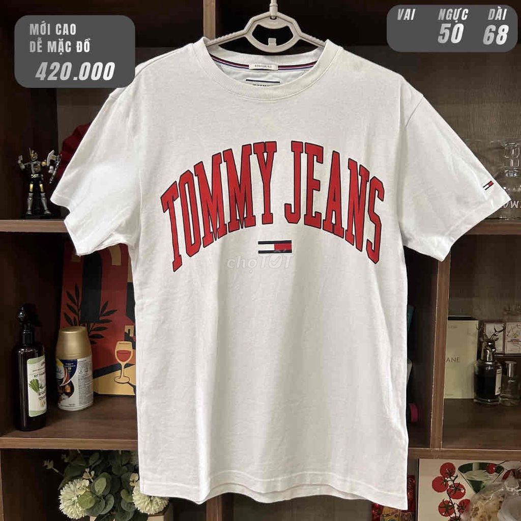 Áo phông Tommy Jeans Unisex Trắng. Mua bán Quần áo tại Quận Cẩm Lệ Đà Nẵng được đăng bởi Phan Đức Thắng hình 1