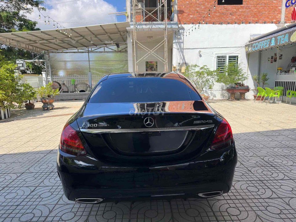 Mercedes-Benz C300 AMG 2019 Đen 58.000km. Mua bán Ô tô tại Quận 7 Tp Hồ Chí Minh được đăng bởi Hoàng Anh Tuấn hình 4